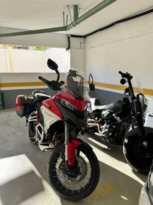 DUCATI MULTISTRADA 1200 V4 S 
